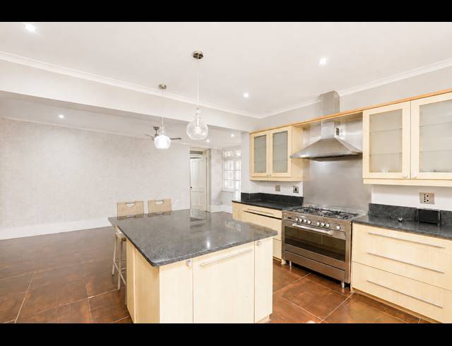 4 BEDROOM HOUSE FOR SALE IN ESSENWOOD